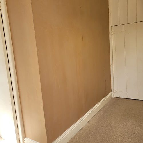 Skim coat of multi-finish plaster